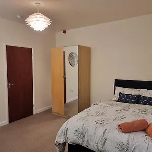 Apartment Loliz Pamper Palace, Nottingham