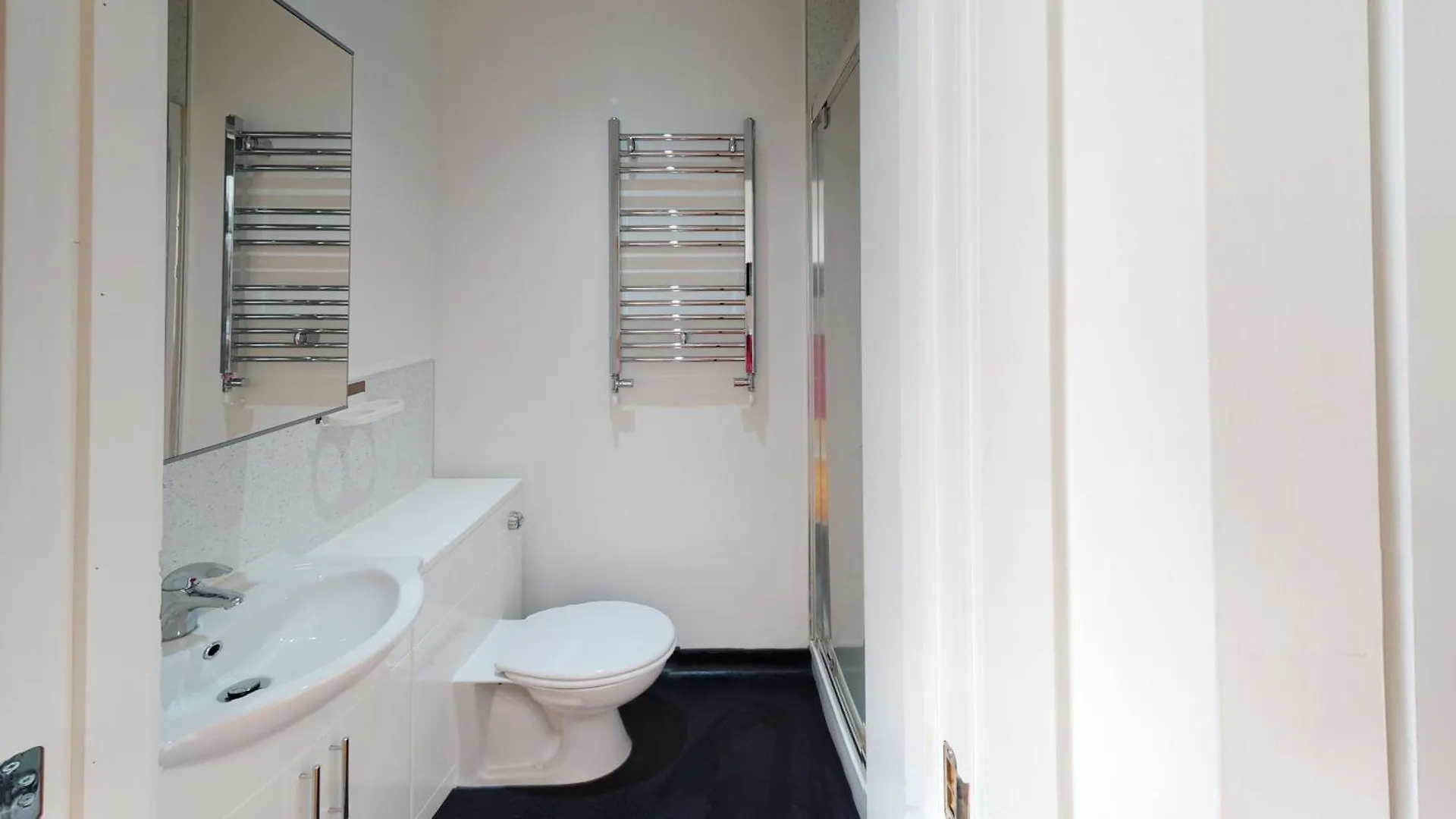 Quieter Studios Centre Of Nottingham Apartment